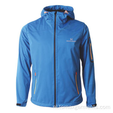 Eenvoudig zeer ademend softshell-jack voor wandelen